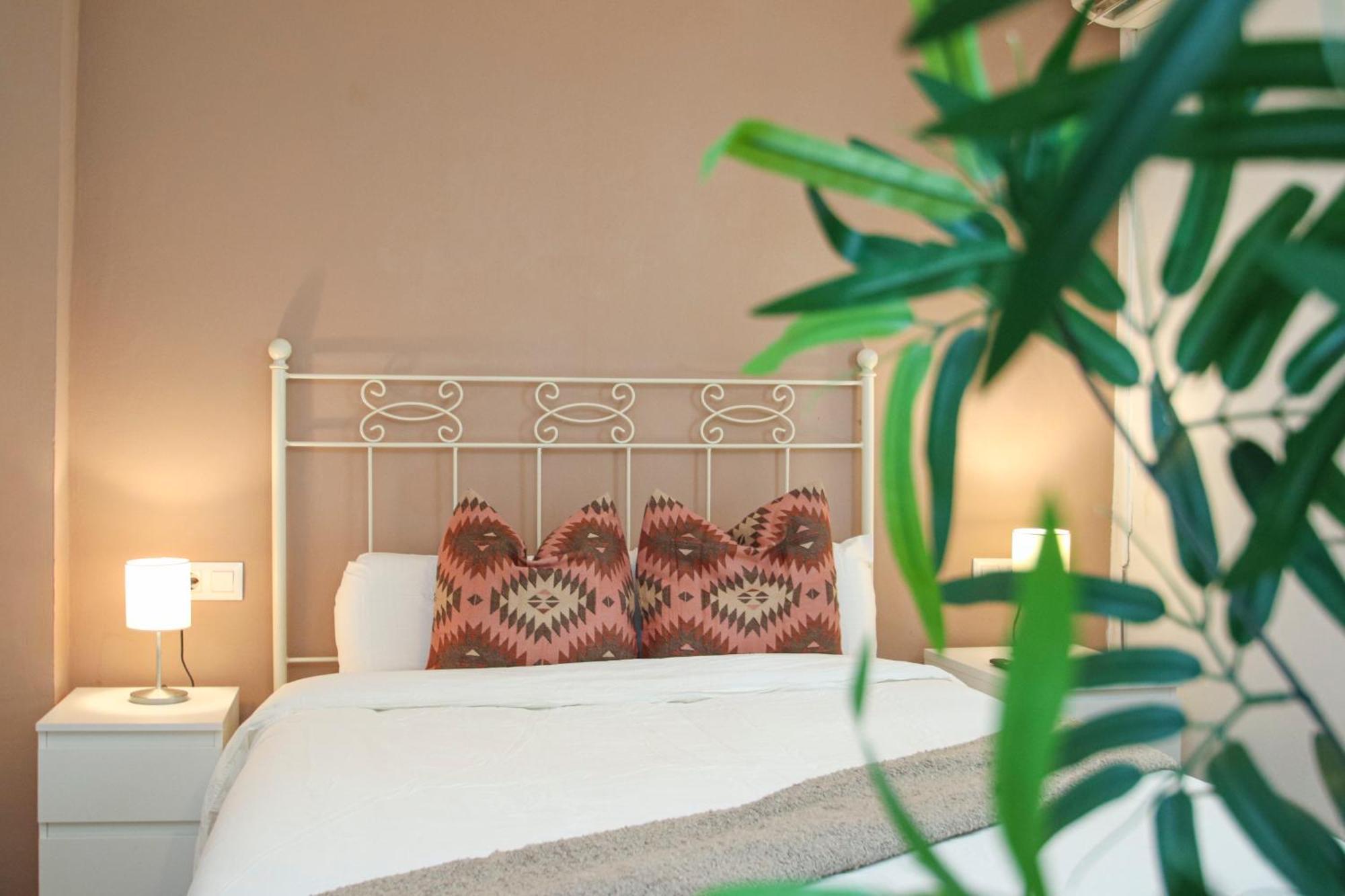 Spacious 2 Bedroom Apt In The Heart Of Triana Sevilla Eksteriør bilde